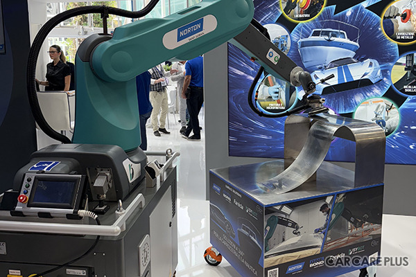 車体整備の最先端を体感！…EU最大級「Autopromotec 2025」がボローニャで開幕