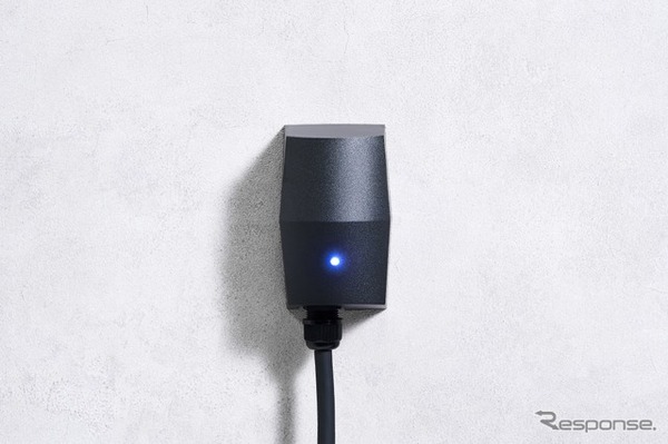 日本最小のEV用普通充電器「Ella」
