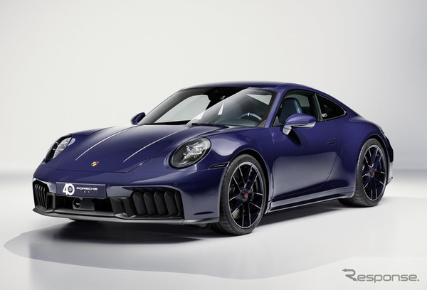 ポルシェ・イタリア設立40周年を記念して「フェラガモ」と共同開発した限定車の911カレラ4 GTS