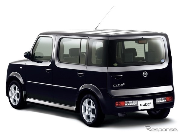 日産追浜工場：キューブ（2003年）