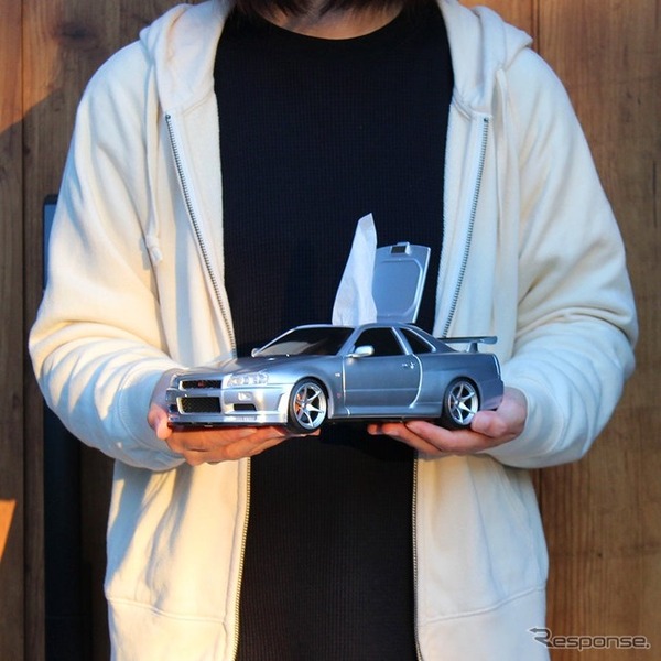 スカイライン GT-R のウェットティッシュケース