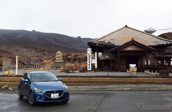 火渡りで有名な阿蘇・西厳殿寺。阿蘇ロープウェイ発着場の横にその奥之院があるが、震災で大きな被害を受けていた。