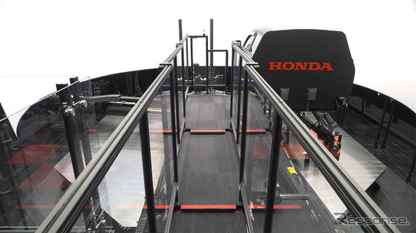 ボーディングブリッジ