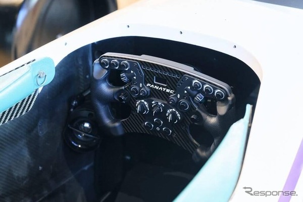 1000万円のレーシングシミュレーター「Honda eMS SIM-01」