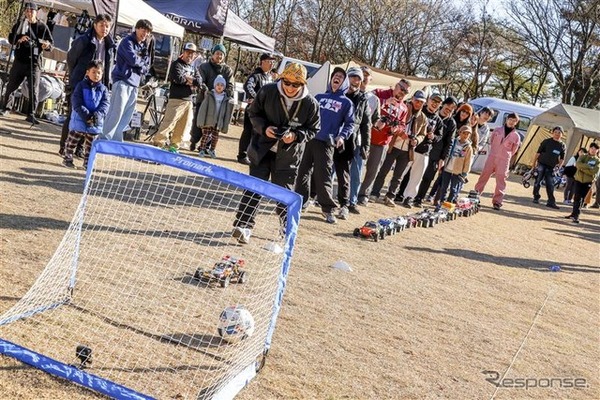 RCカー大運動会は3チームに分かれて開催