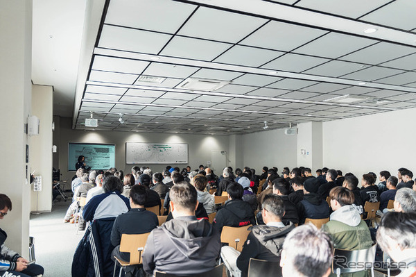 TOYO TIRES PROXES DRIVING PLEASURE