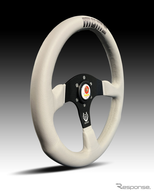 MOMOステアリング日本限定モデル「COMPETITION350 JAPAN LIMITED EDITION 2026」