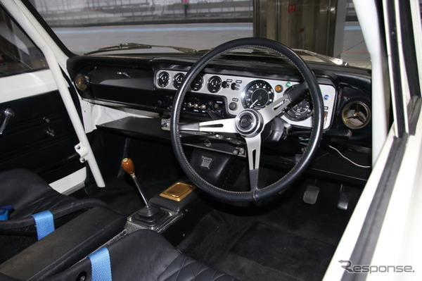 チームロータスのワークスカーのエンジンルーム