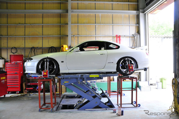 足まわりの基本！ ゴムブッシュのねじれを消す「1G締め直し」～カスタムHOW TO～