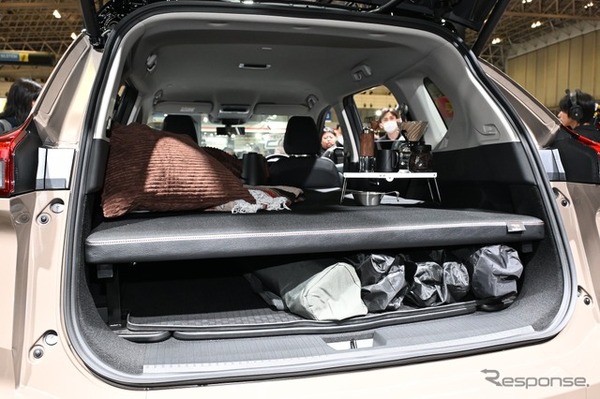 日産 X-TRAIL ROCK CREEK MULTIBED WILDPLAY（東京オートサロン2026）