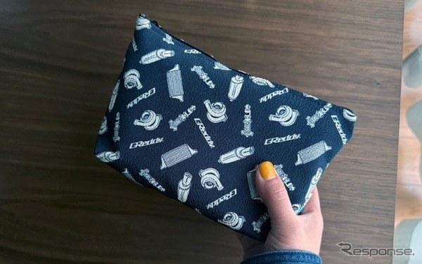 トラストと宮眞のコラボによる絹織物オリジナル雑貨シリーズ