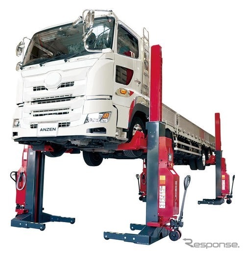 高さ調整機能やメカニカルロック機構、下降時一旦停止機能など、安全機能も充実のモバイルコラムリフト