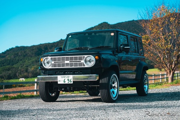 スズキ・ジムニーの「鈴ライトグリル」装着車