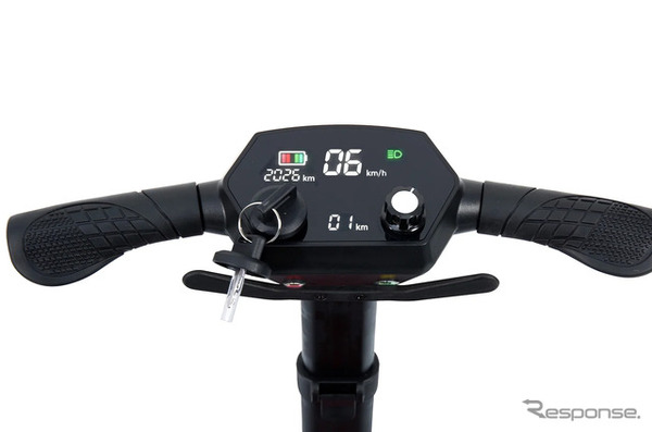 折りたたみ式電動モビリティ「Lieto Luce(リエート・ルーチェ)」