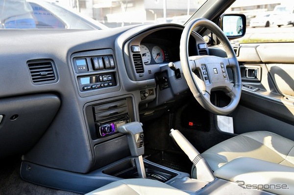 2代目レパード発売40周年記念　里帰り展示会in新車のひろば村山店