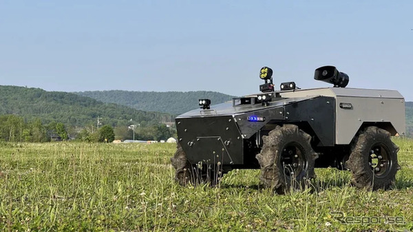 遠隔操縦・悪路走破性能を応用した無人陸上車両「機動警備ドローン MSD-F22」