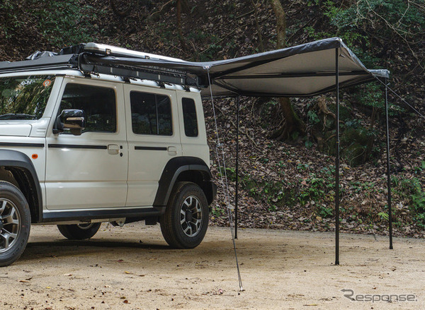 クラフトワークスの『ジムニー/シエラ/ノマド』向け「ルーフキャリア専用サイドテント」