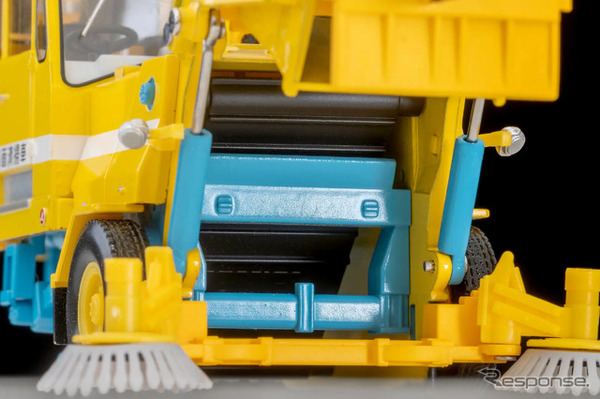 「トミカリミテッド ヴィンテージ」の「東急 SW2Z2 道路清掃車」