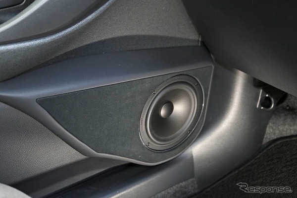 フロントスピーカーにはモレルのSENSUS62をチョイス。女性ボーカルの艶感を効果的に引き出せるスピーカーとして選んだ。