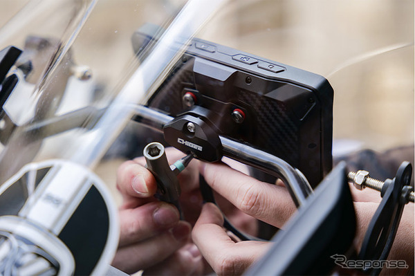 マウントブラケット