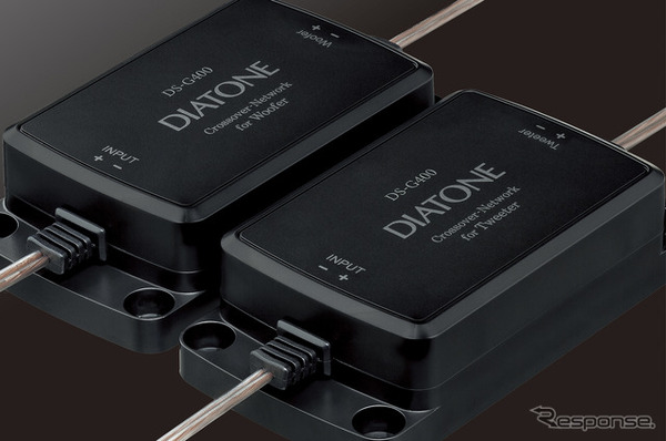 「バイアンプ接続」に対応した「パッシブクロスオーバーネットワーク」を付属するスピーカーの一例。写真はその「パッシブ」（ダイヤトーン・DS-G400）。