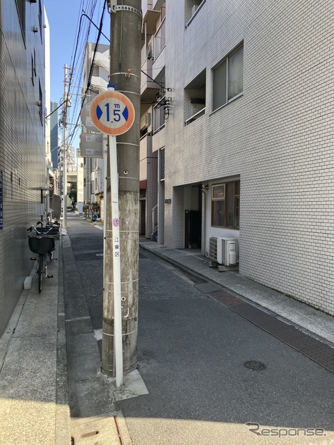江東区道深37号、東向き