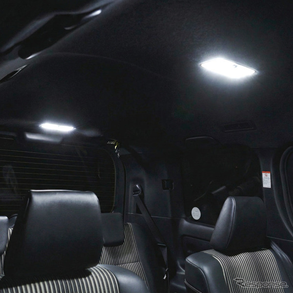 『ノア/ヴォクシー』80系専用LEDルームランプ