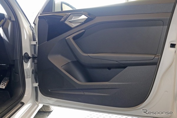 純正を崩さず高音質化、デモカーに見るプロショップの取り付け技術［car audio newcomer］by BREEZE　前編