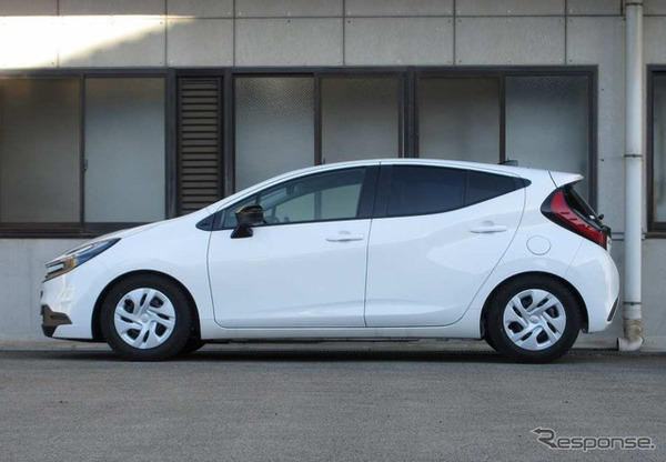 タナベ サステックプロZT40　アクア装着例（推奨ダウン量：フロント 40mmダウン / リア 40mmダウン）