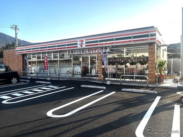 コンビニエンスストア（セブン-イレブン黒瀬上保田店）併設型のサービスステーション「EneJet黒瀬SS」