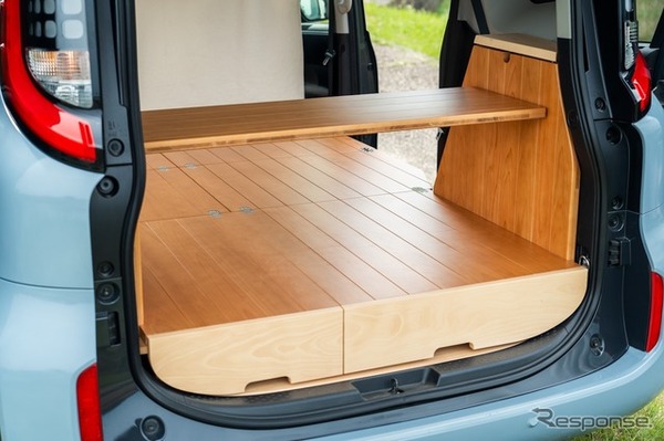 YURTの『シエンタ』用車中泊キット「VANLIFE ROOMKIT」
