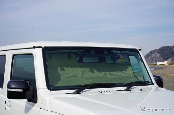 カーメイト「バイザー取付 折りたたみサンシェード ジムニー用」