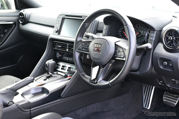 社外ステアリング交換で何が変わる？ 操作性向上のメリットと落とし穴～カスタムHOW TO～