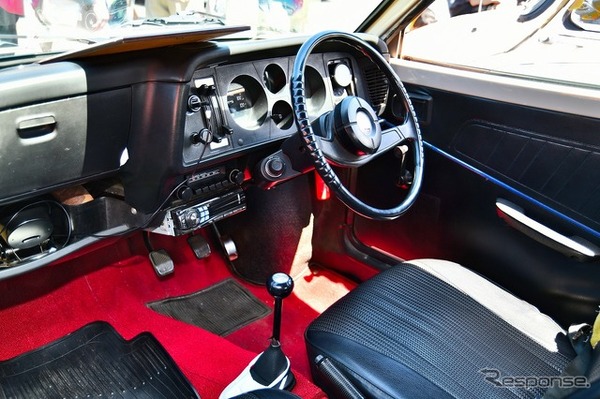 アリオ上尾 昭和平成オールドカー展示会