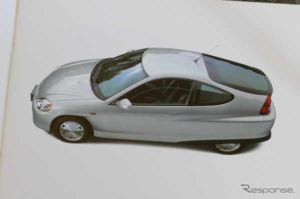 ホンダ・インサイト（初代）当時のカタログ