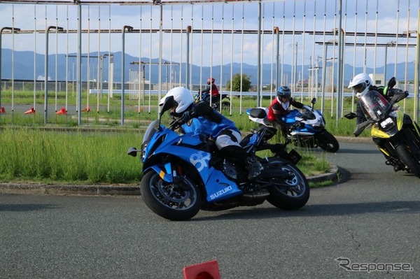 スズキ北川ライディングスクール