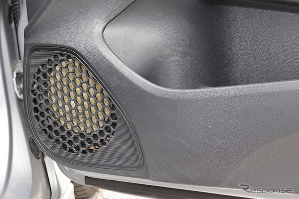 「市販メインユニット」を核にシステムが組まれたオーディオカーの一例（製作ショップ:カーファイ＜神奈川県＞）。