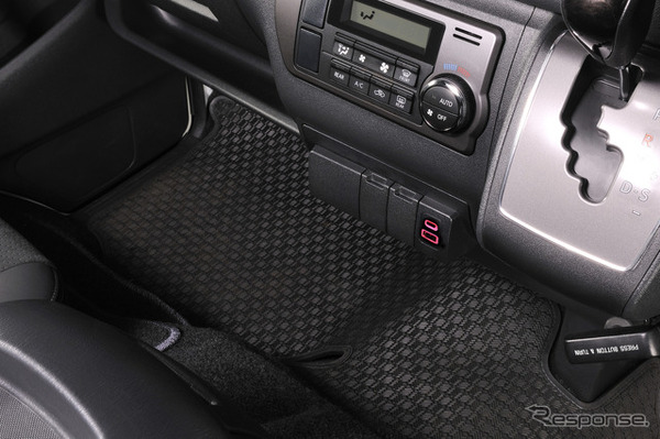 『ハイエース』H200系専用の増設電源ユニットハイエンドモデル「CX505K」