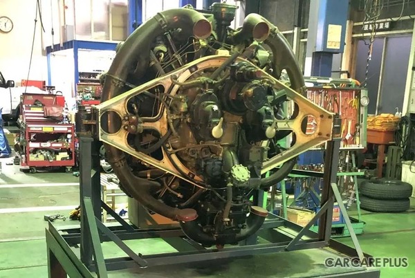 第二次世界大戦時の米国主力戦車「M4シャーマン中戦車」の初期生産モデルに搭載されたコンチネンタル社製の空冷星形9気筒R975エンジン。NPO法人防衛技術博物館を創る会が、コレクターより譲り受けた未使用新品（故障時の交換用に倉庫に保管されていたもの）