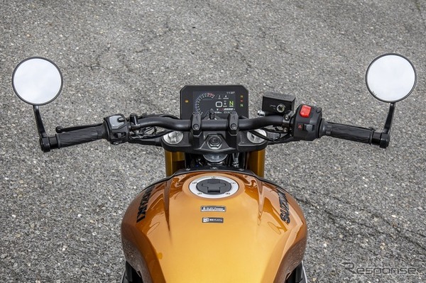 スズキ GSX-8T