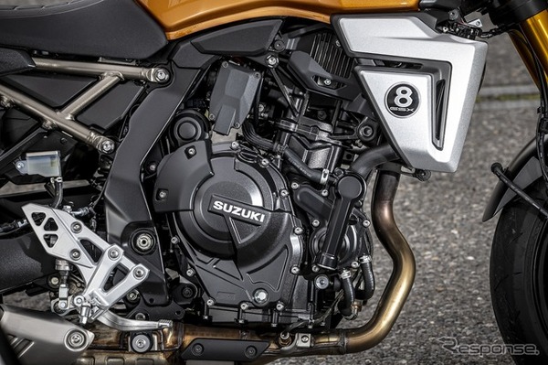 スズキ GSX-8T