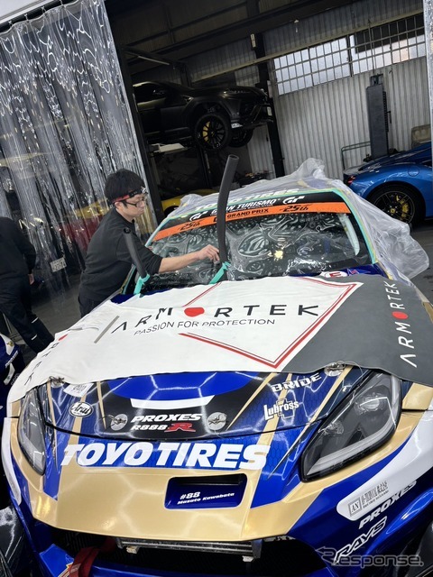 D1グランプリ出場車両への施工も進む