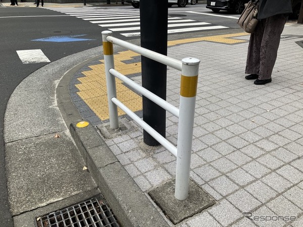 短いガードレール（東京都中央区）