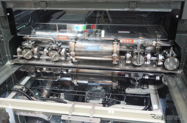 スーパーキャリイに搭載されたCO2回収装置