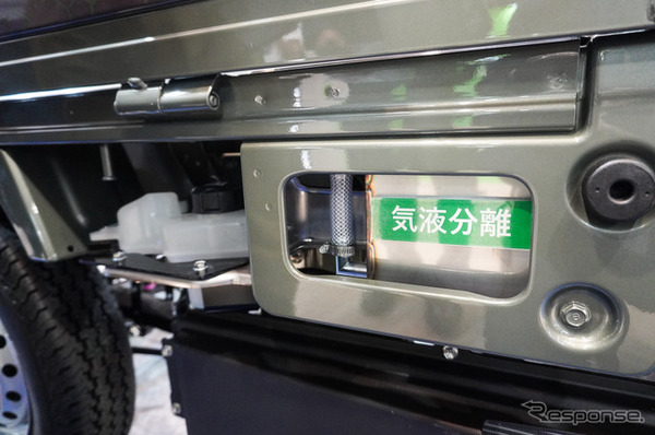 スーパーキャリイに搭載されたCO2回収装置