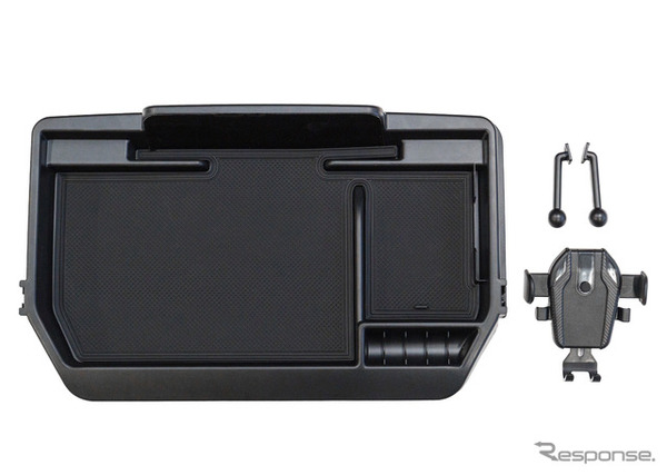 スマホスタンド＆小物収納一体型、クラフトワークスから『ハイエース』200系専用ダッシュボードトレイが登場