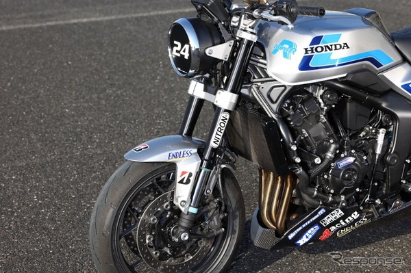 CB1000F WITH MEレーサー