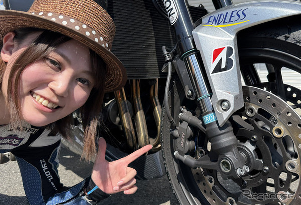 ナイトロン製サスペンションを装着