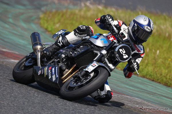 「袖ヶ浦マル耐」でCB1000F WITH MEレーサーを駆るフレディ・スペンサー