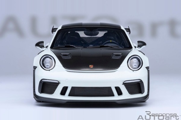 「AUTOart」の1/18スケールのダイキャストモデル、ポルシェ『911』（991.2）の「GT3 RS ヴァイザッハ・パッケージ